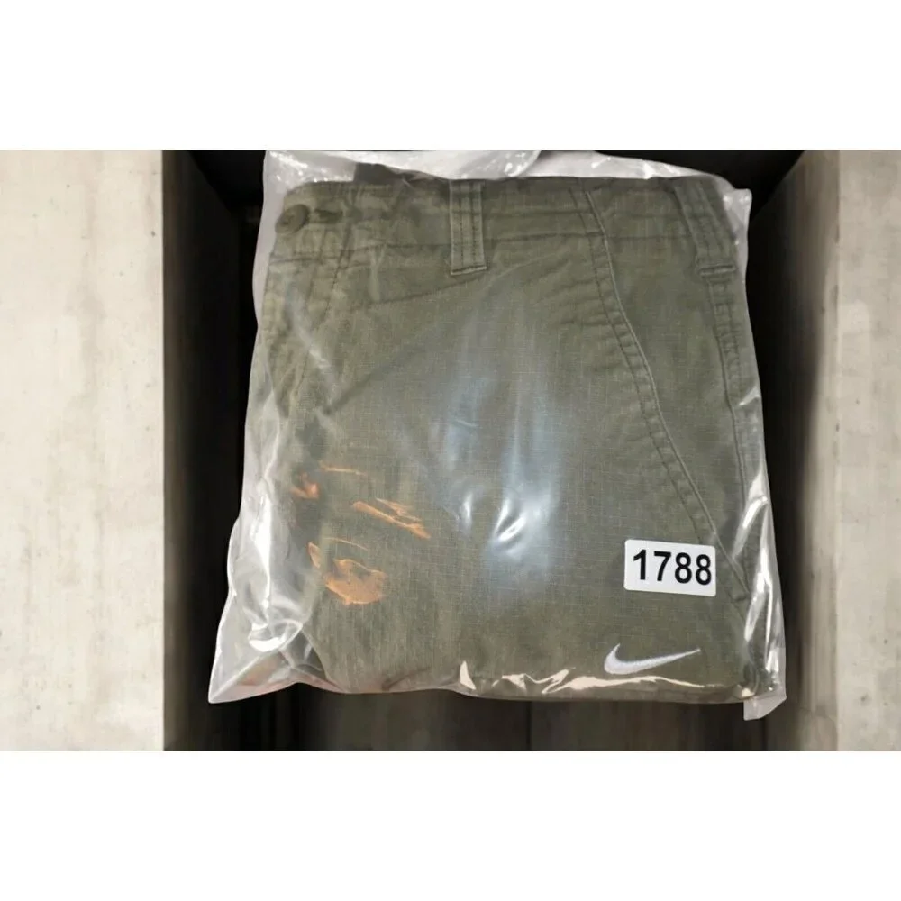 Nike SB Cargo Shorts Men's Size 32 Green Ripstop Utility Skateboarding Shorts